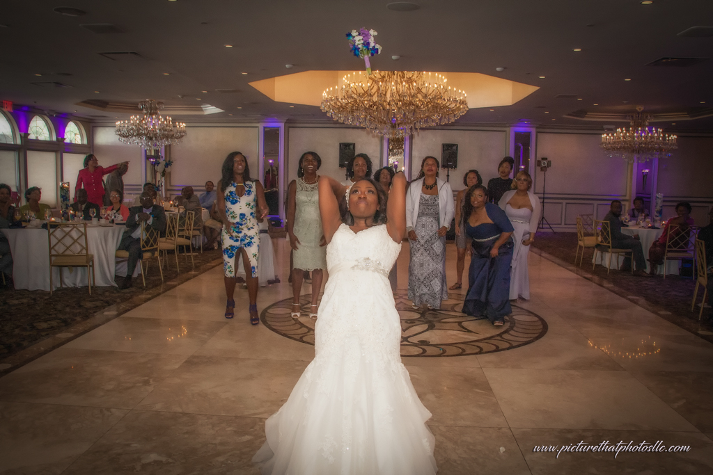 bride doing the flower toss